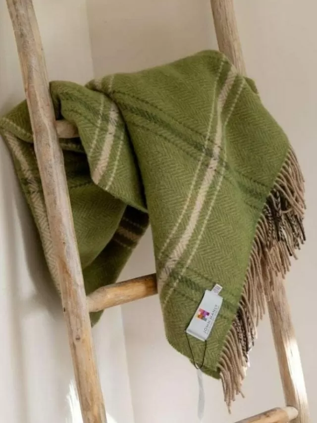 Sweater Shop Wool and Cashmere Throw Col.1467