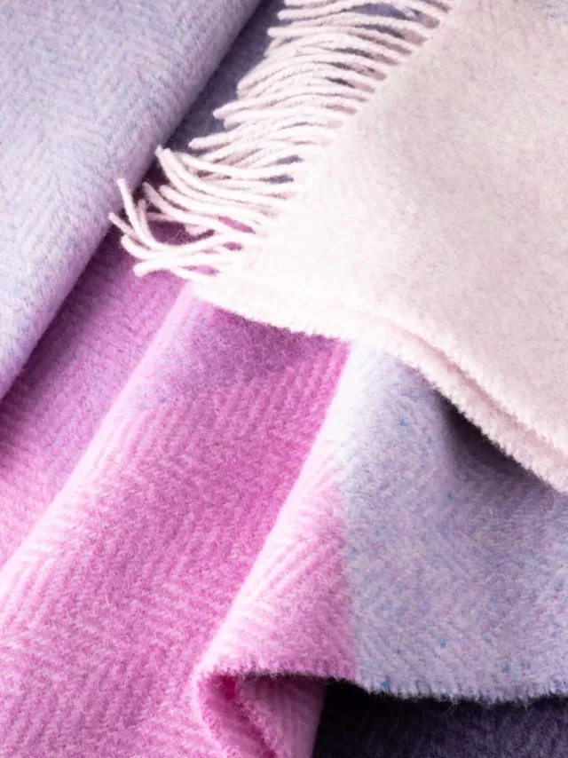 Sweater Shop Wool and Cashmere Throw Lilac Col.1442